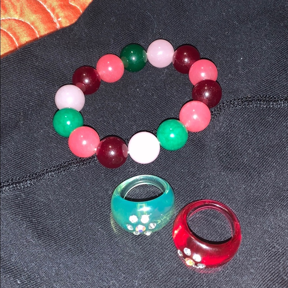 Colored crystal rings stretch bracelet.